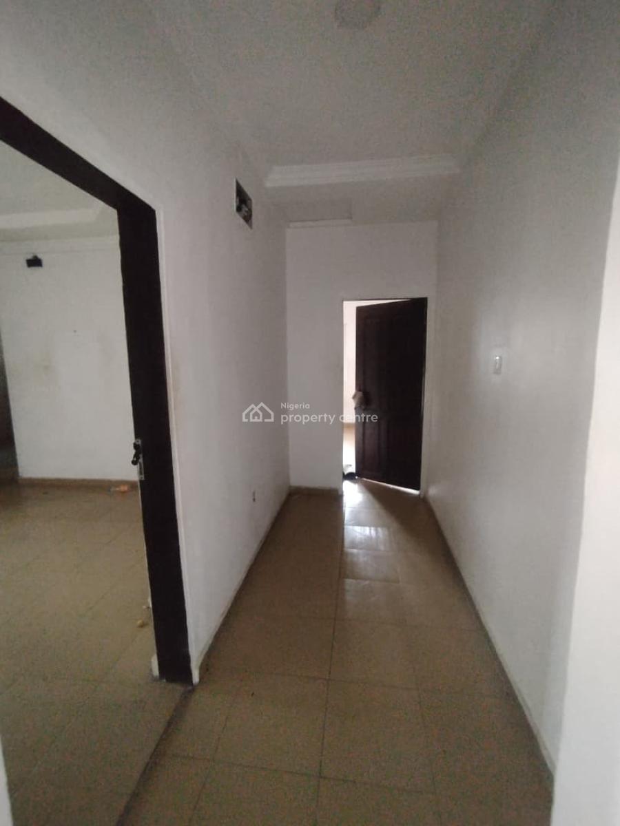 Two Bedrooms Flat Upstairs, Badore, Ajah, Lagos, Flat / Apartment for Rent