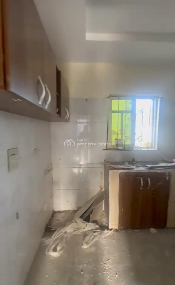 Standard 2 Bedroom Upstairs Apartment{ Video}, United Estate, Sangotedo, Ajah, Lagos, Flat / Apartment for Rent