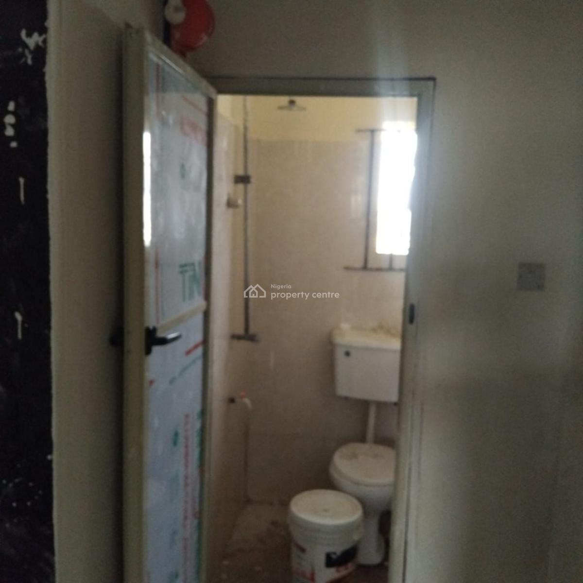 Standard 2 Bedroom Upstairs Apartment, United Estate, Sangotedo, Ajah, Lagos, Flat / Apartment for Rent
