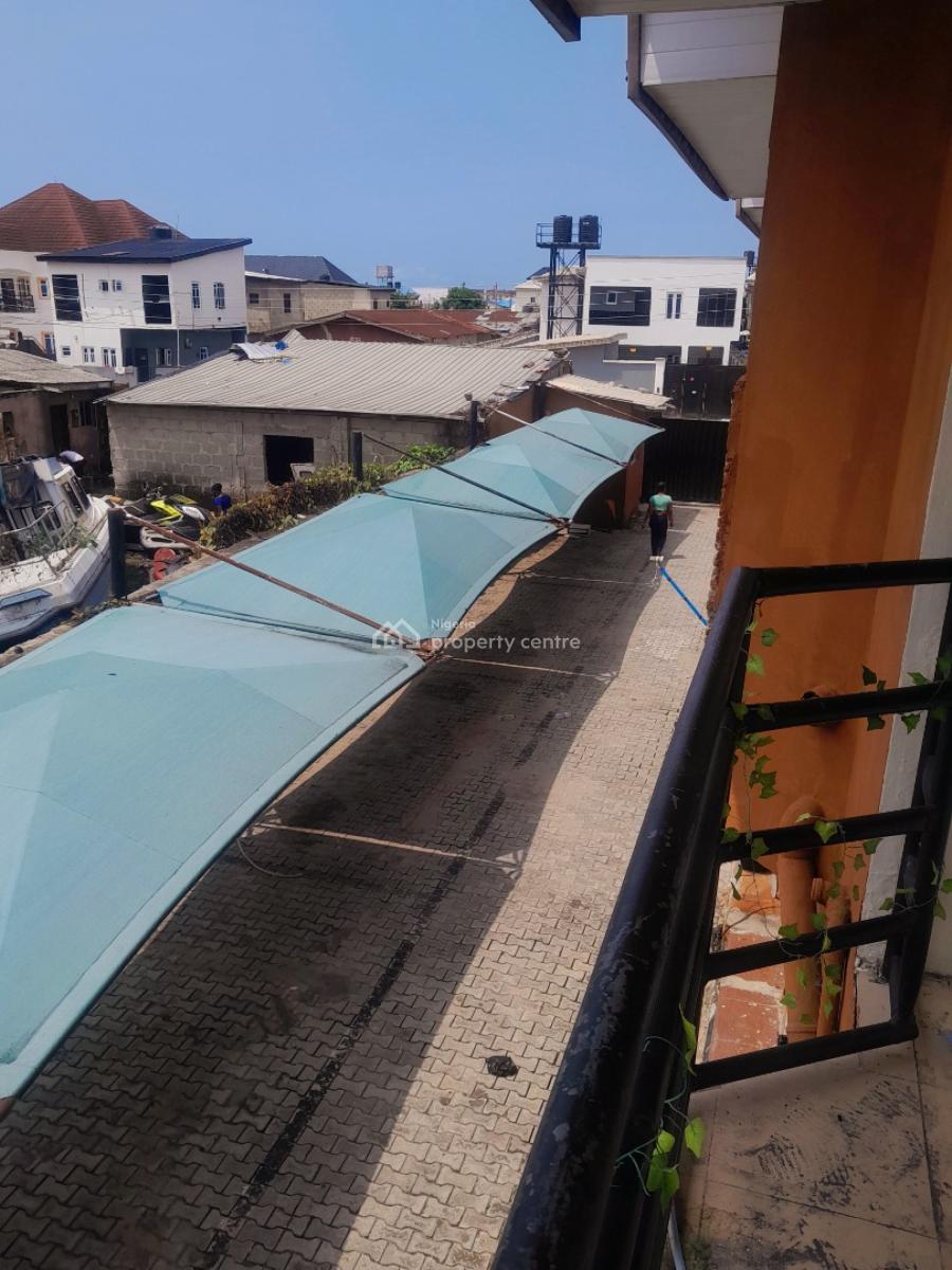 Room in a Shared Apartment (upstairs), Maroko, Off Mobi Road, Ilaje, Ajah, Lagos, Self Contain (single Rooms) for Rent