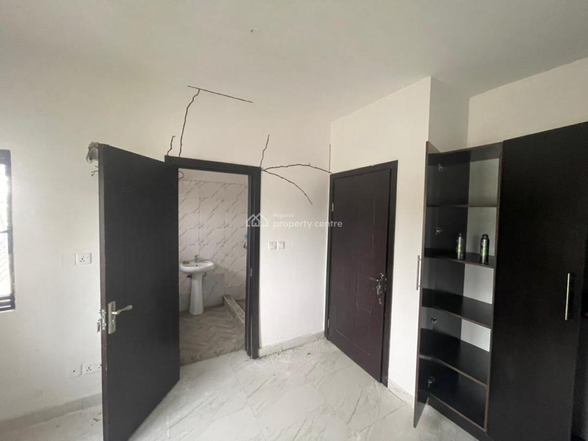 Stunning 3 Bedroom Flat, Fara Park 2, Sangotedo, Ajah, Lagos, Flat / Apartment for Rent