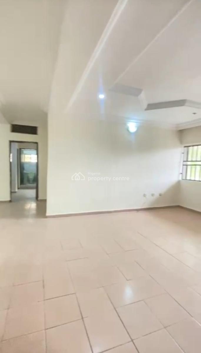 Clean Spacious Renovated 3bedroom Flat, Tarred Rd, 2st Avenue, Tarred Rd, Gwarinpa, Abuja, Flat / Apartment for Rent