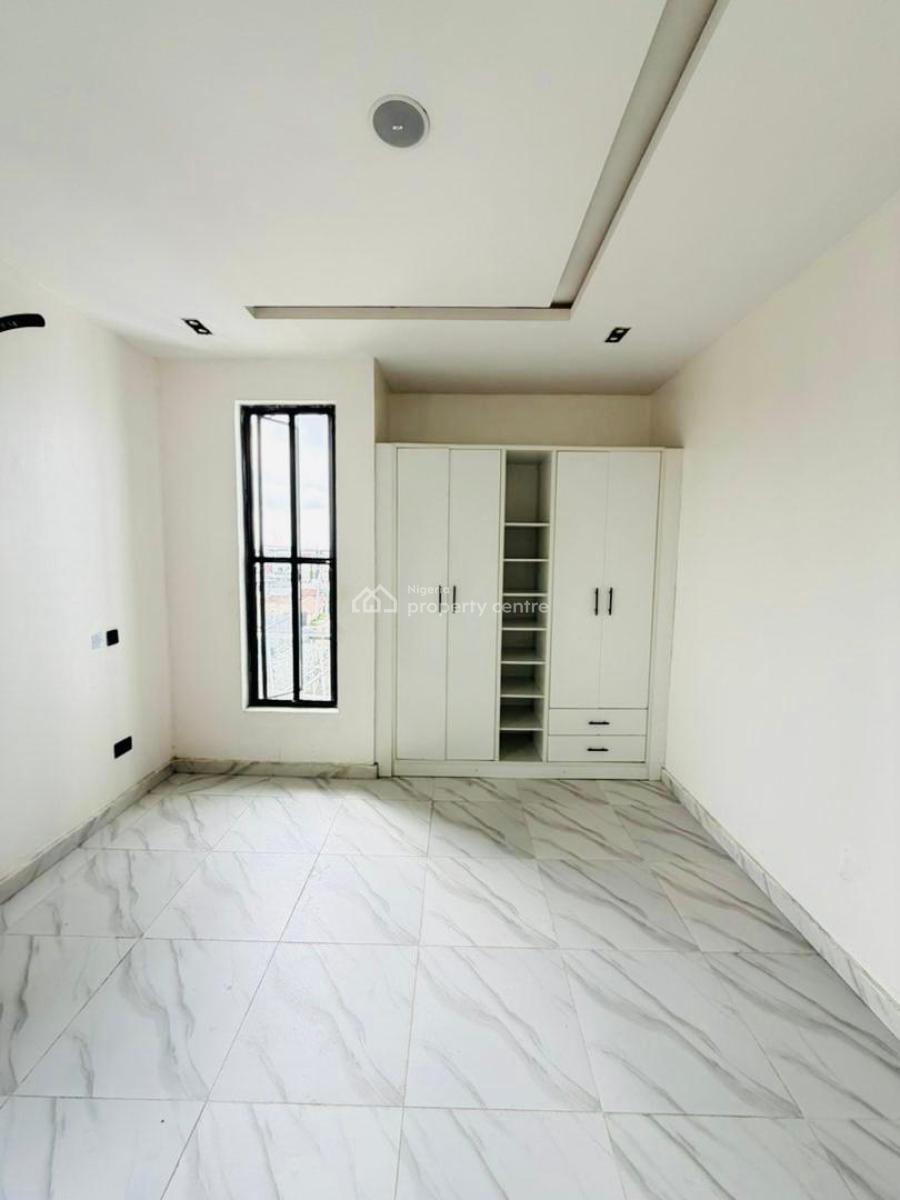 Luxury and Elegant 2 Bedroom Flat in a Well Secured Area, Ologolo, Lekki, Lagos, Flat / Apartment for Rent