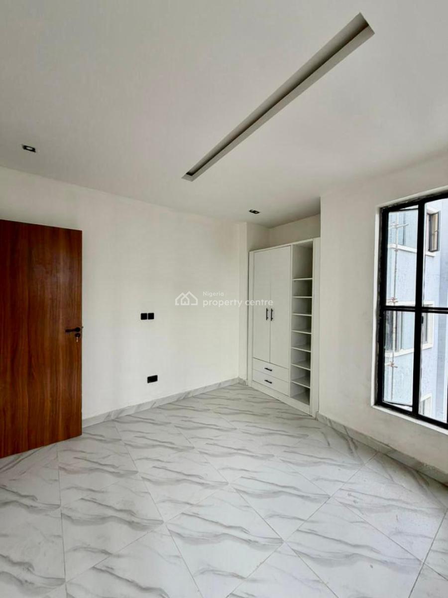 Luxury and Elegant 2 Bedroom Flat in a Well Secured Area, Ologolo, Lekki, Lagos, Flat / Apartment for Rent