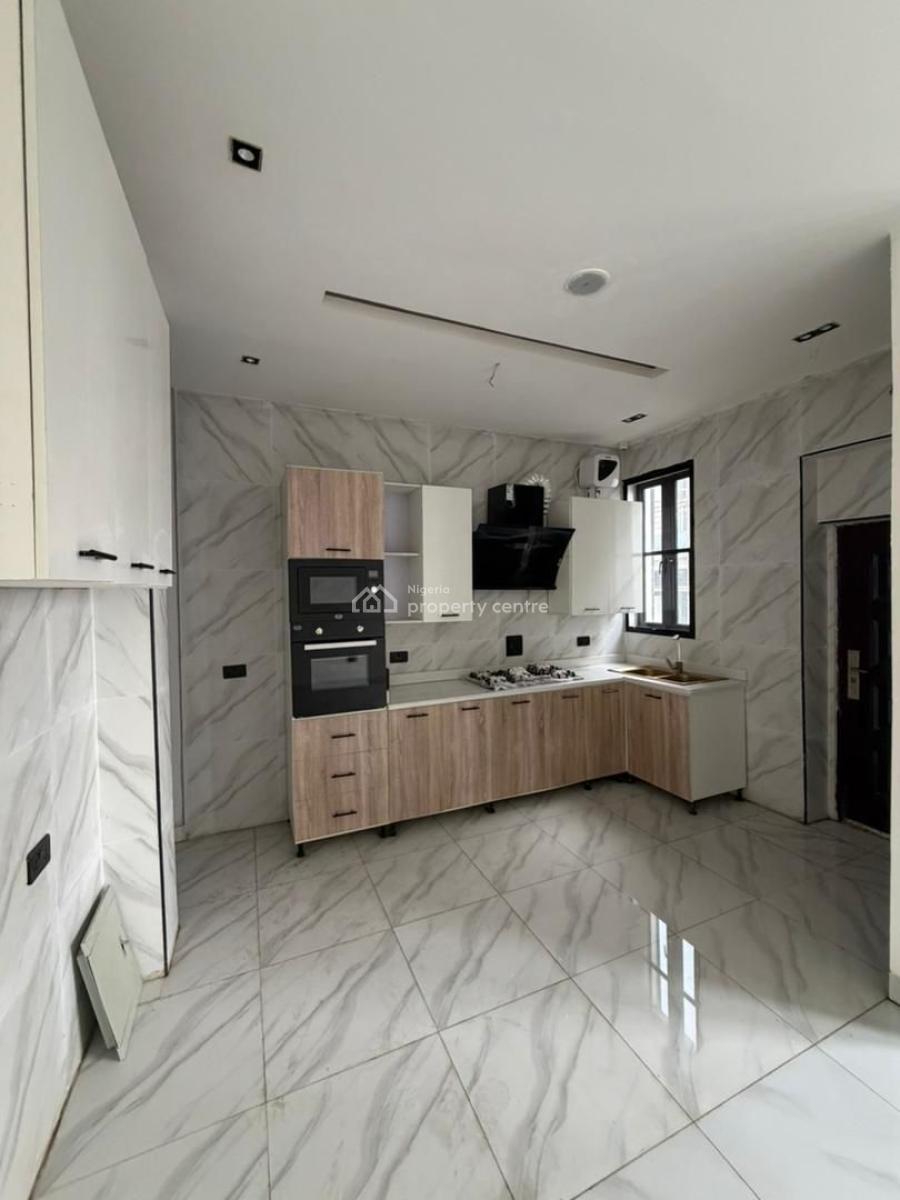 Luxury and Elegant 2 Bedroom Flat in a Well Secured Area, Ologolo, Lekki, Lagos, Flat / Apartment for Rent