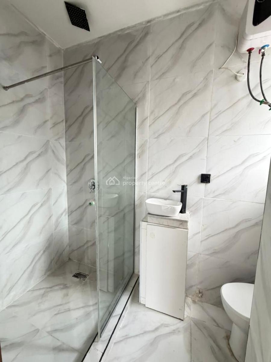 Luxury and Elegant 2 Bedroom Flat in a Well Secured Area, Ologolo, Lekki, Lagos, Flat / Apartment for Rent