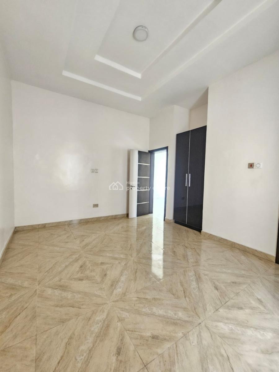 Exquisite 4-bedrooms Semi-detached Detached Duplex with Bq, Lekki County, Lekki, Lagos, House for Sale