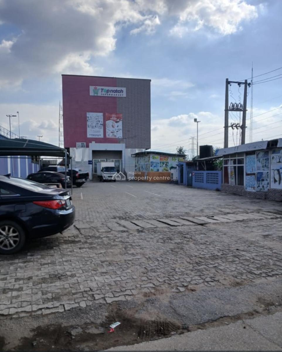 Big 2 Storey Building (530sqm) Each Floor for All Purposes, @ Casso B/stop, Facing Directly Along Lagos/abeokuta Expressway Lagos, Alagbado, Ifako-ijaiye, Lagos, Commercial Property for Rent