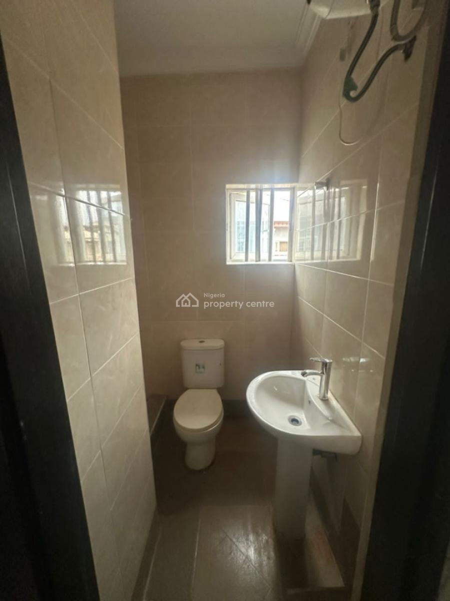 Newly Renovated 2 Bedroom Apartment with Excellent Facilities, Sangotedo, Ajah, Lagos, Flat / Apartment for Rent