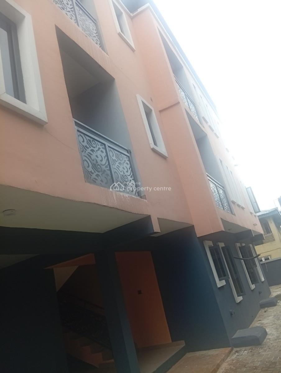 3 Bedrooms Flat with Rooms Ensuite New House, Gbagada Lagos, Soluyi, Gbagada, Lagos, Block of Flats for Sale