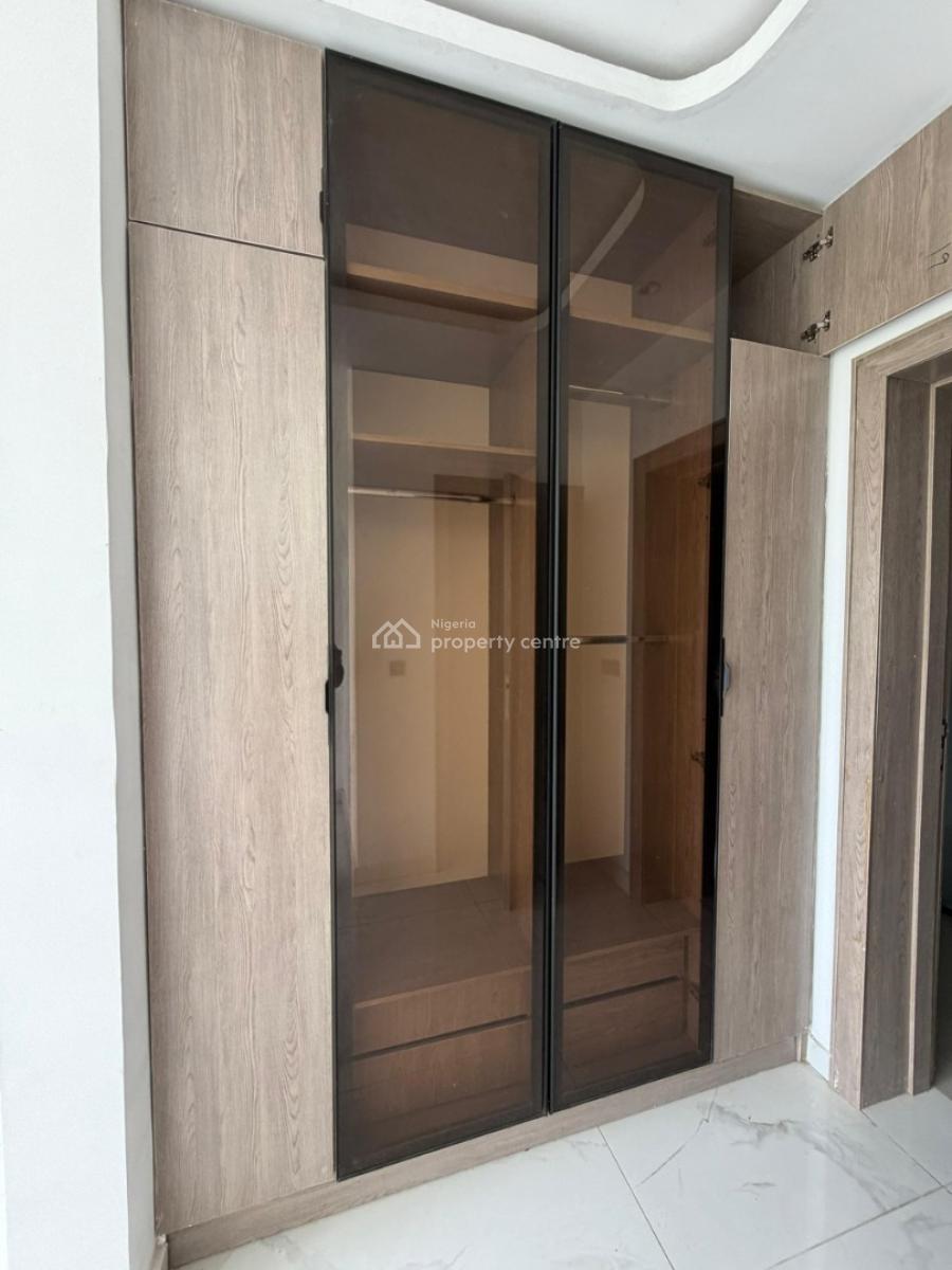 Nice 2 Bedroom Apartment with Excellent Facilities, Lekki Foreshore, Lekki Phase 1, Lekki, Lagos, Block of Flats for Sale