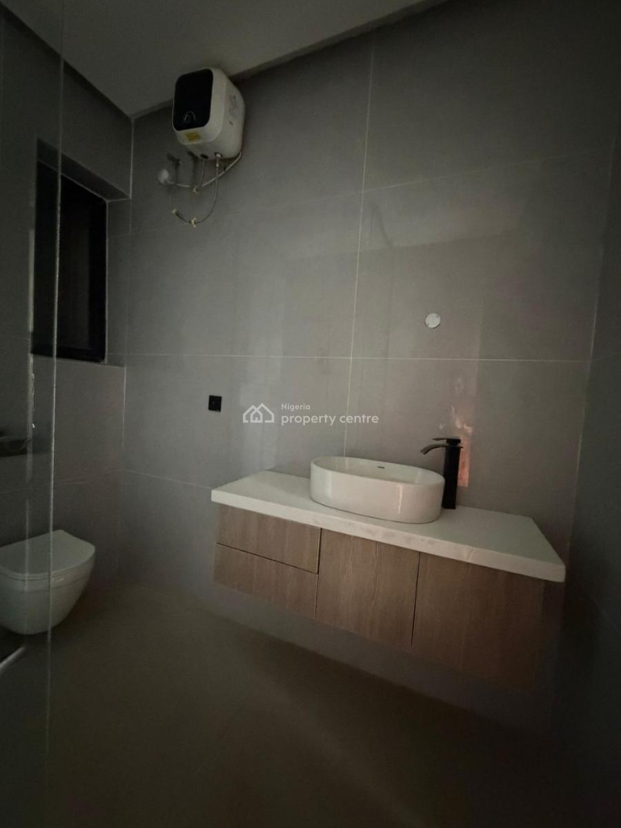 Nice 2 Bedroom Apartment with Excellent Facilities, Lekki Foreshore, Lekki Phase 1, Lekki, Lagos, Block of Flats for Sale