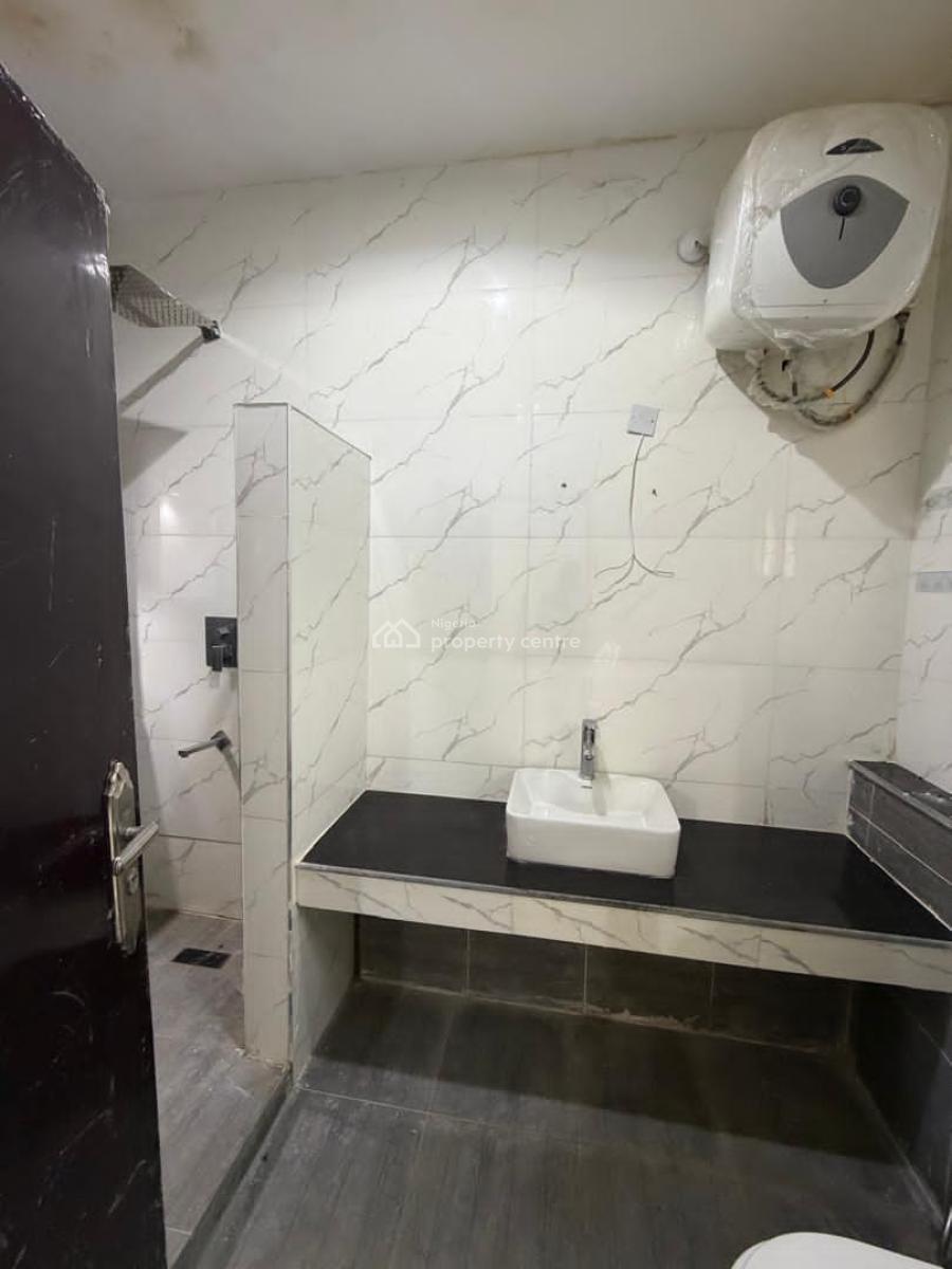Standard 3 Bedroom with Bq, Katampe, Abuja, Flat / Apartment for Rent