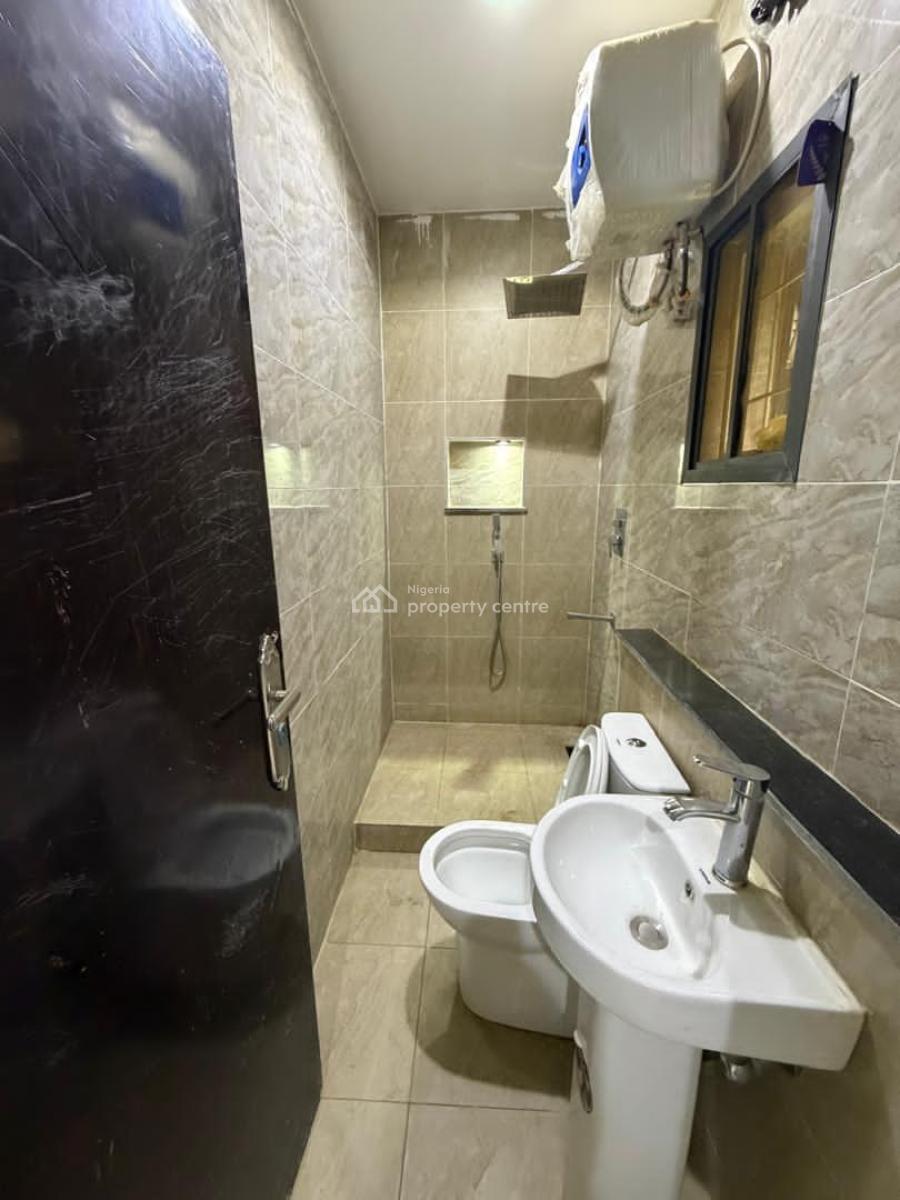Standard 3 Bedroom with Bq, Katampe, Abuja, Flat / Apartment for Rent