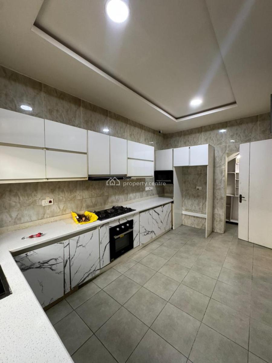 Lovely 4-bedroom Terrace Duplex with Bq, Lekki Phase One, Lekki, Lagos, Terraced Duplex for Rent