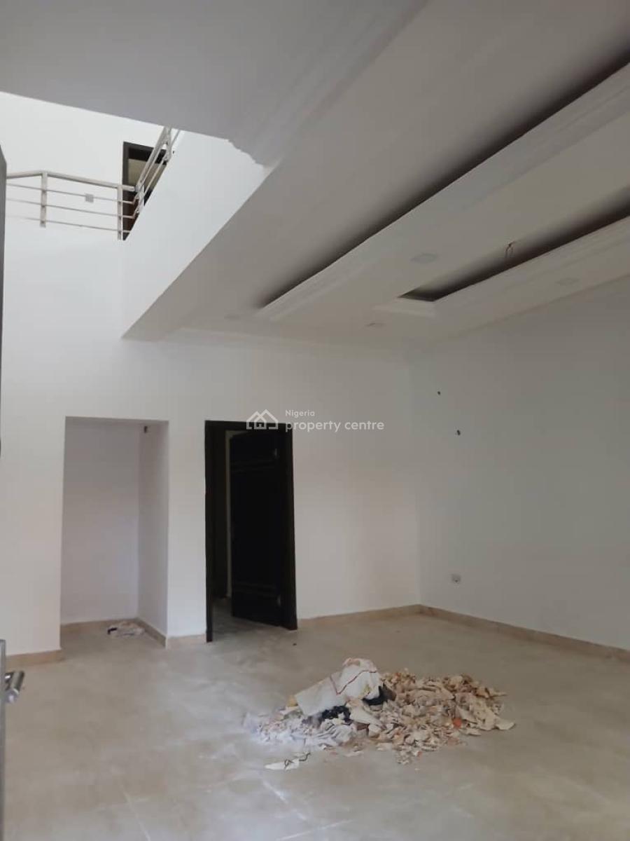 Luxury 4bedroom, Chevron Drive, Lekki, Lagos, Terraced Duplex for Rent