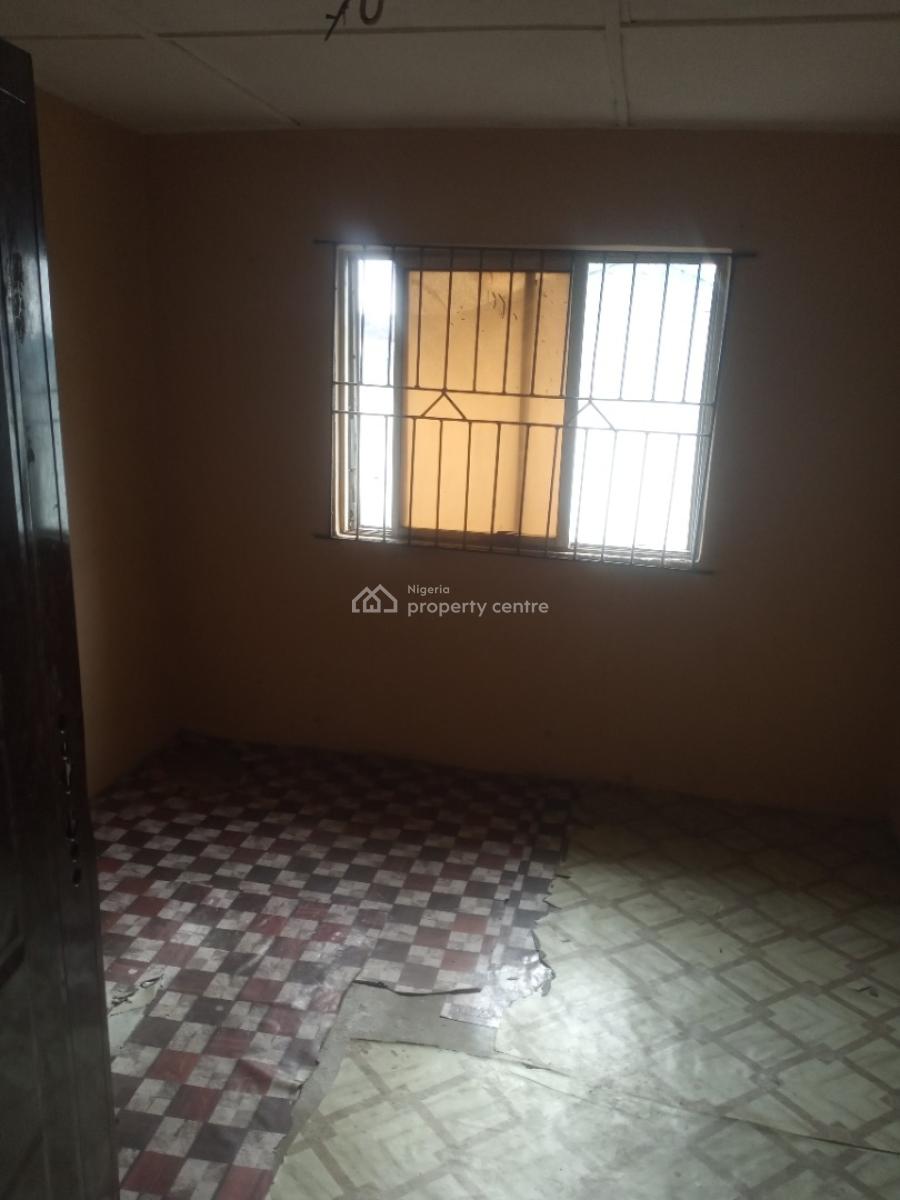 2bedroom, Orile Iganmu, Surulere, Lagos, Flat / Apartment for Rent