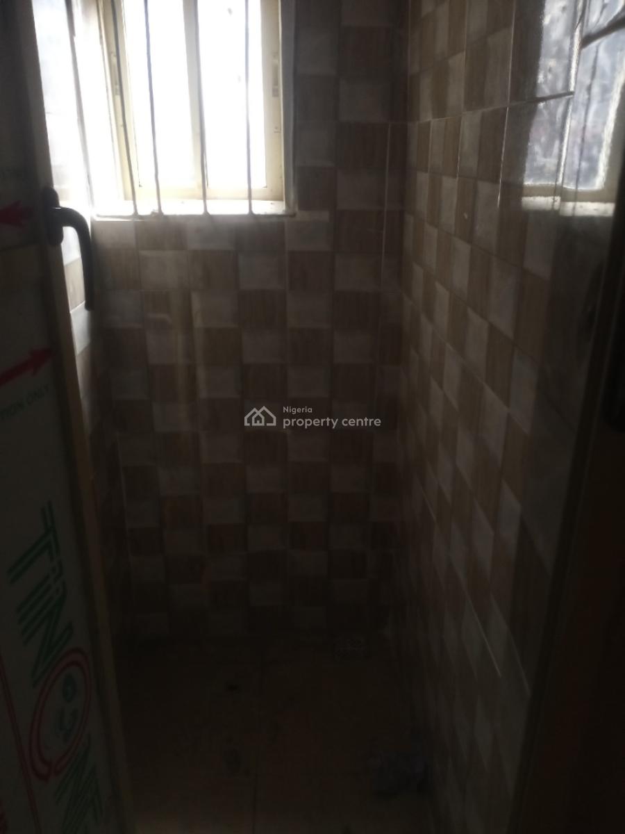 3bedroom, Orile Iganmu, Surulere, Lagos, Flat / Apartment for Rent
