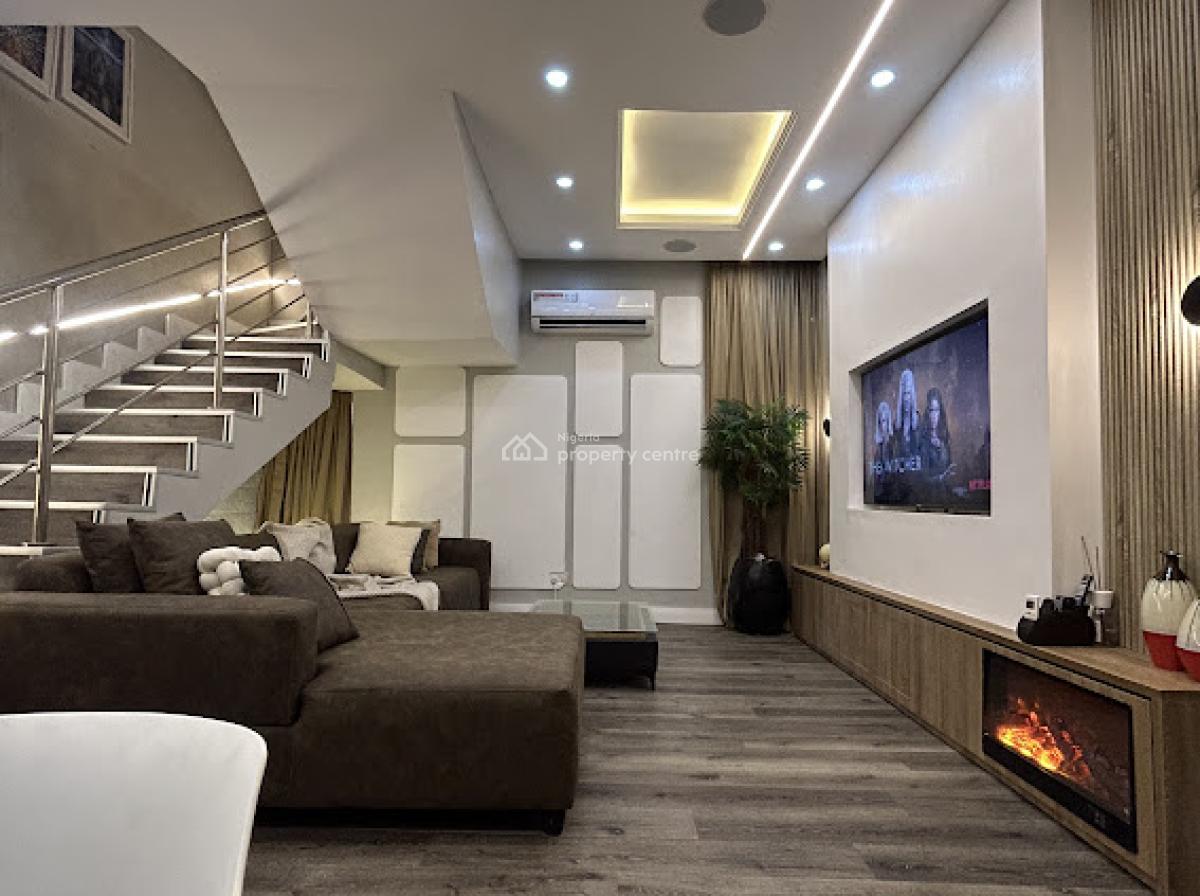 Cozy 2 Bedroom Terrace Duplex with Swimming Pool, Lcc Road, Chevron Lekki, Lekki Phase 2, Lekki, Lagos, Flat / Apartment Short Let