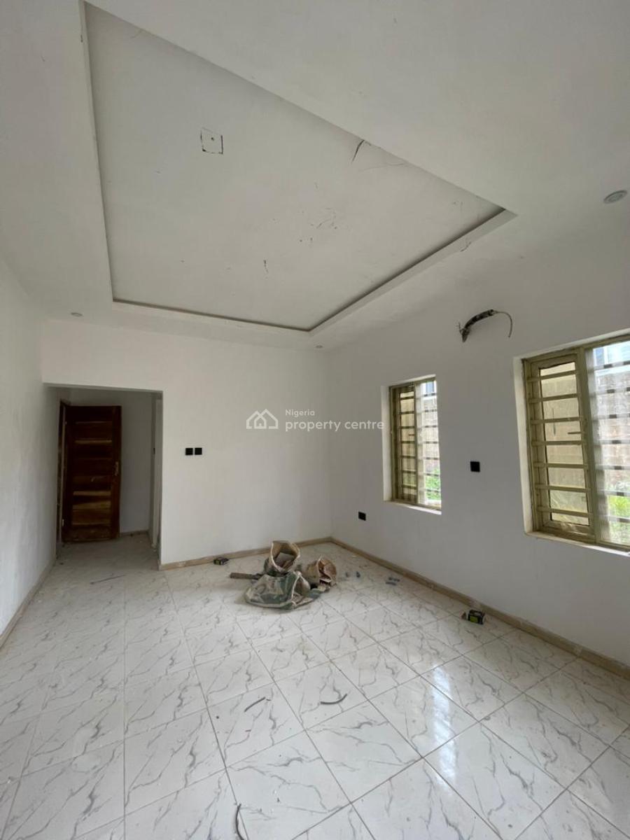 Newly Built 3-bedroom Flat with Modern Facilities., at Kolapo Ishola Gra, Ibadan, Oyo, House for Rent