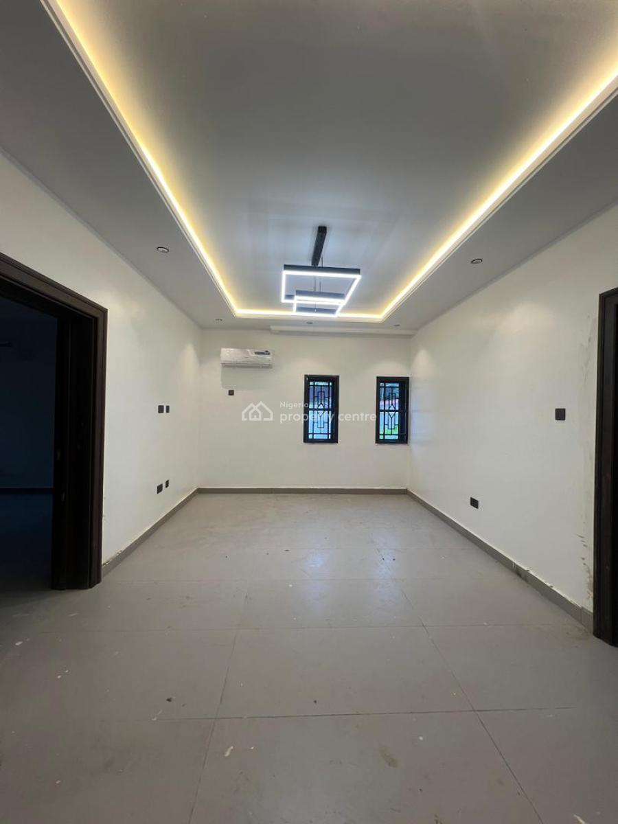 4 Units of Semi-furnished 4-bedroom Duplex with a Room Bq, Onikoko, Agodi Gra ,ibadan., Ibadan, Oyo, House for Rent