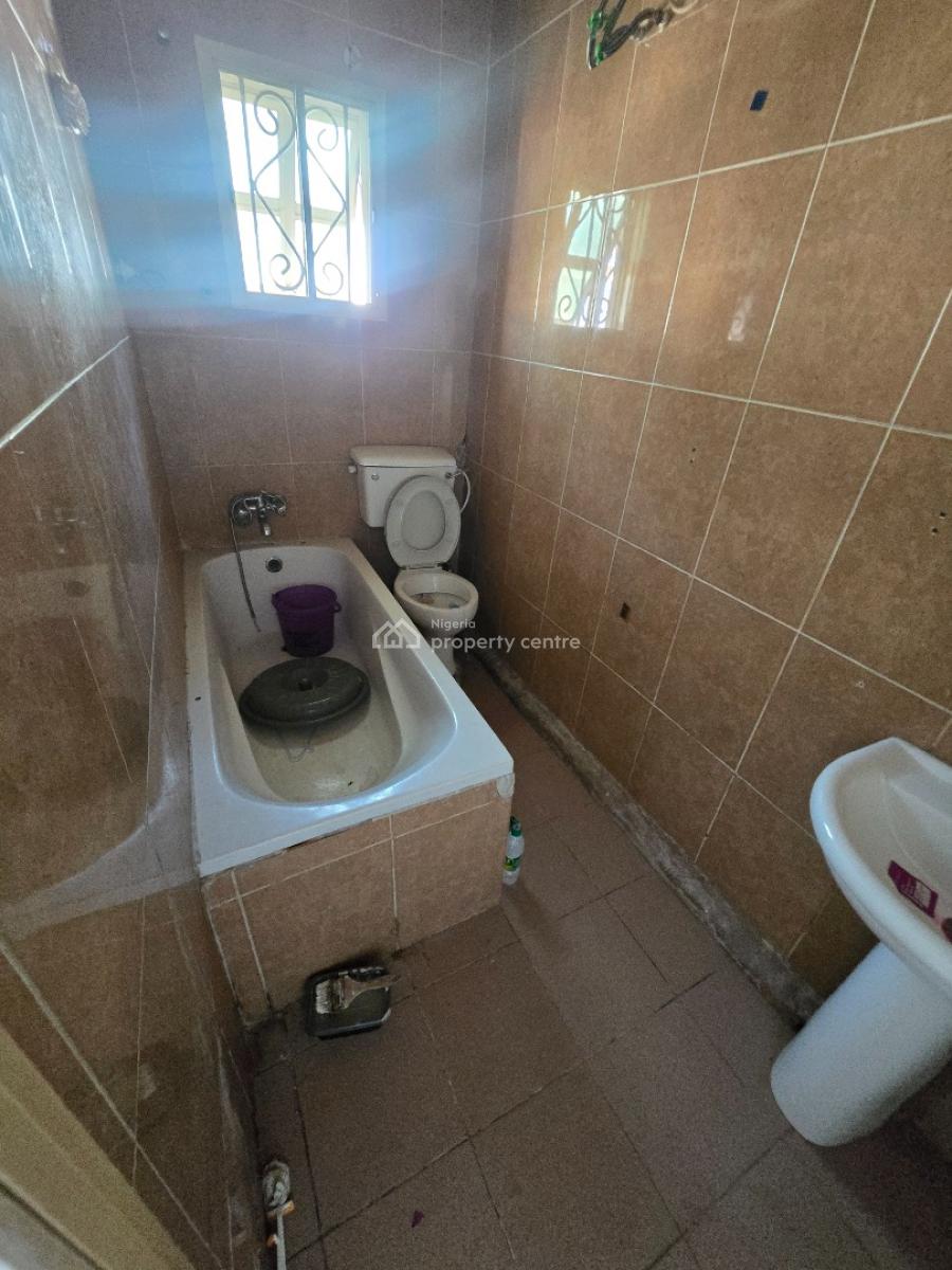 Description: 5-bedroom Semi-detached House Plux a-room Bq, Off Admiralty Road, Lekki Phase 1, Lekki, Lagos, Semi-detached Duplex for Rent