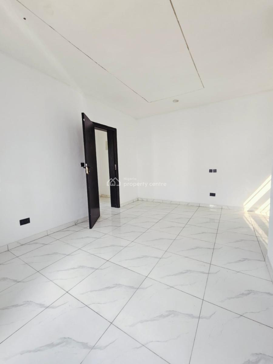 Executive  4-bedrooms Semi-detached Detached Duplex with Bq, Ikota, Lekki, Lagos, Semi-detached Duplex for Sale