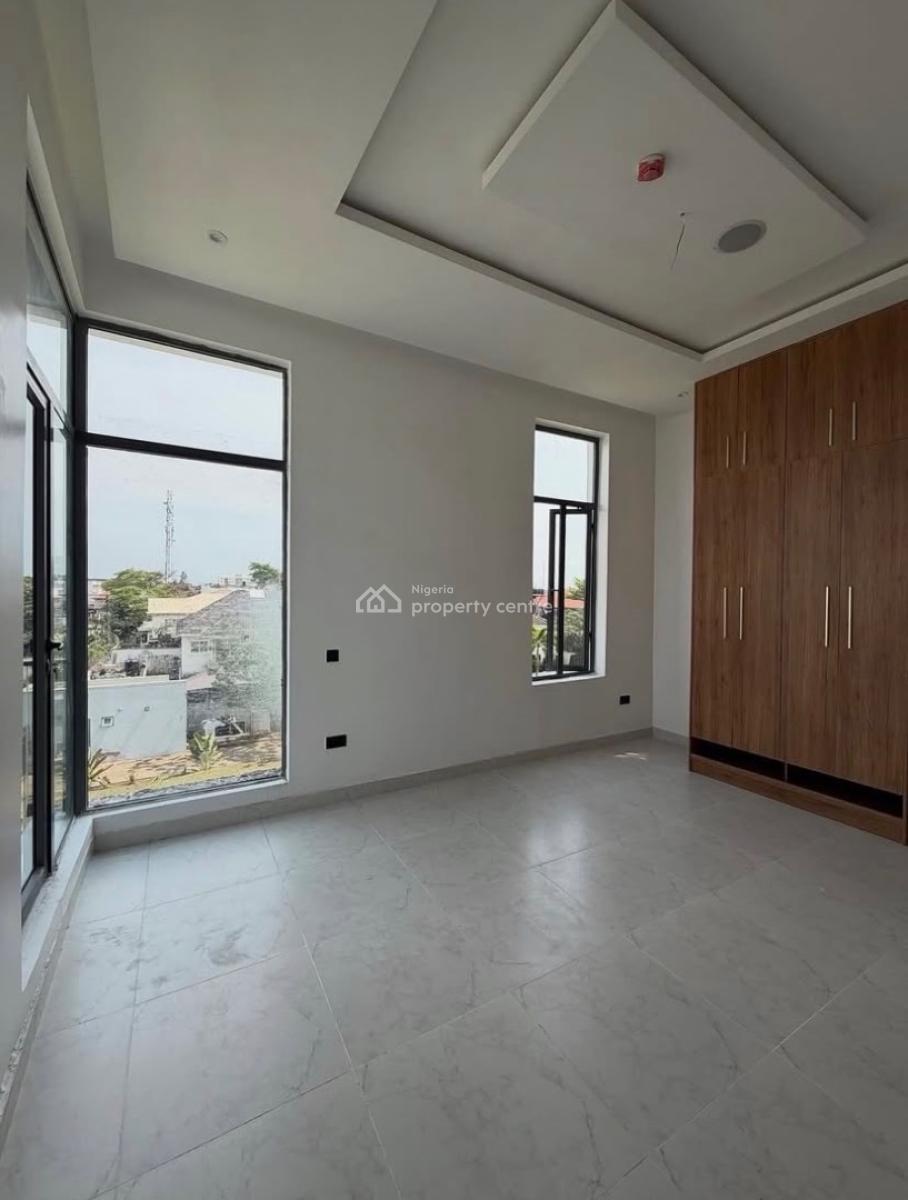 Luxury 2 Bedroom Apartment with Swimming Pool, Lekki Phase 1, Lekki, Lagos, Flat / Apartment for Rent