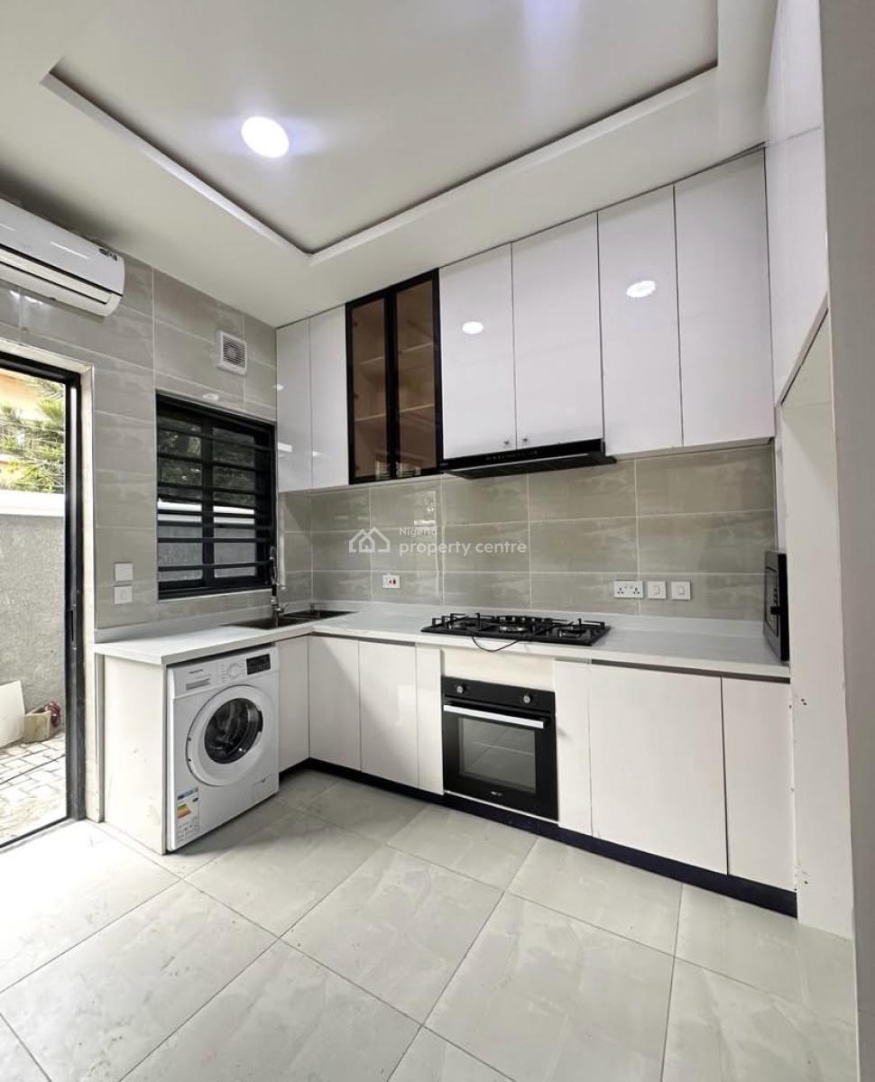 Luxury 3 Bedroom Apartment, Lekki Phase 1, Lekki, Lagos, Flat / Apartment for Rent