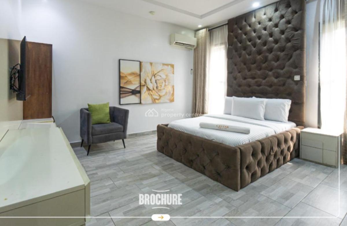 Luxury 3bedroom Apartment with Balcony, Ps5 and Pool, Dedicated Parking Space, Speedy Wifi, Modern Decor, Comfortable Stay, Lekki Phase 1, Lekki, Lagos, Flat / Apartment Short Let