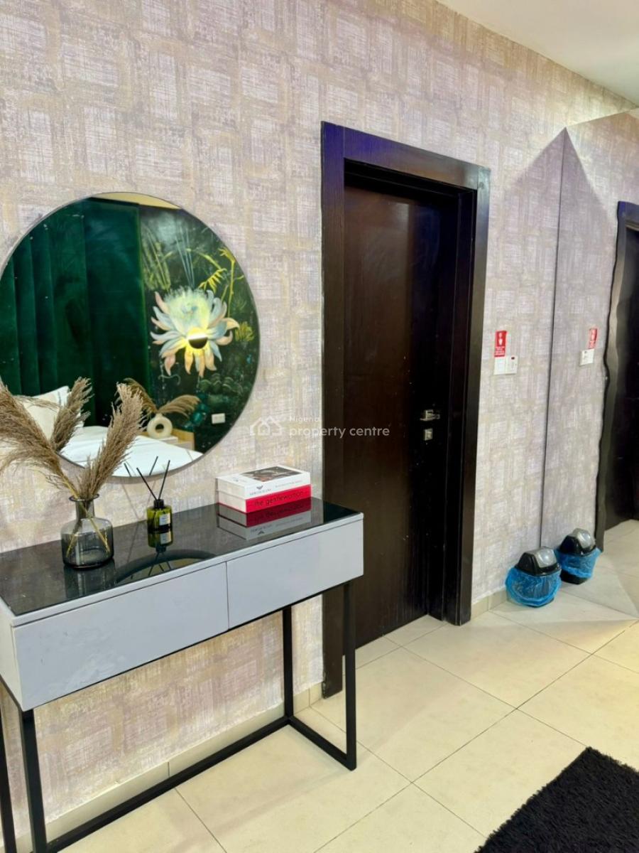 Cozy 1bedroom Apartment with Gym, Pool, Speedy Wi-fi, Free Breakfast, Housekeeping, 24/7 Power, Comfortable and Secure, Ikate Elegushi, Lekki, Lagos, Flat / Apartment Short Let