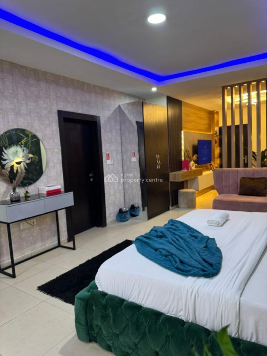 Cozy 1bedroom Apartment with Gym, Pool, Speedy Wi-fi, Free Breakfast, Housekeeping, 24/7 Power, Comfortable and Secure, Ikate Elegushi, Lekki, Lagos, Flat / Apartment Short Let