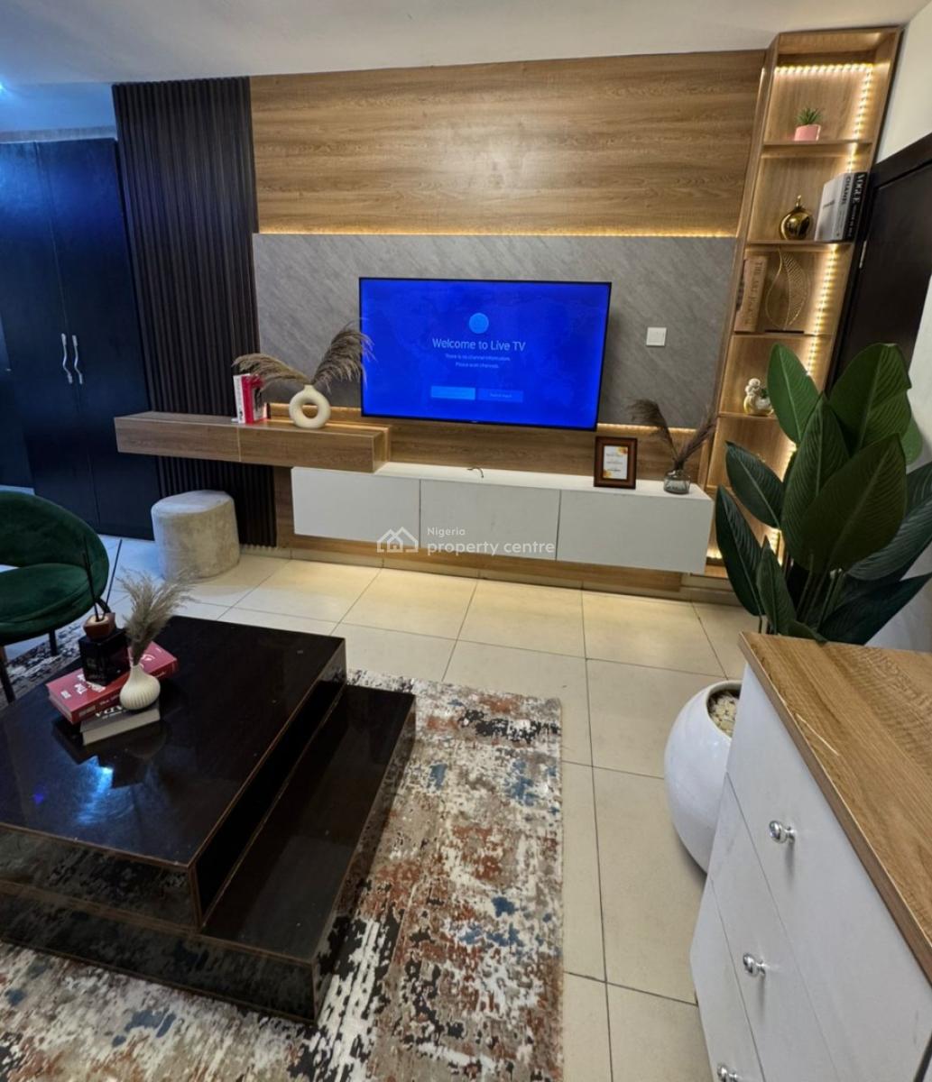 Cozy 1bedroom Apartment with Gym, Pool, Speedy Wi-fi, Free Breakfast, Housekeeping, 24/7 Power, Comfortable and Secure, Ikate Elegushi, Lekki, Lagos, Flat / Apartment Short Let