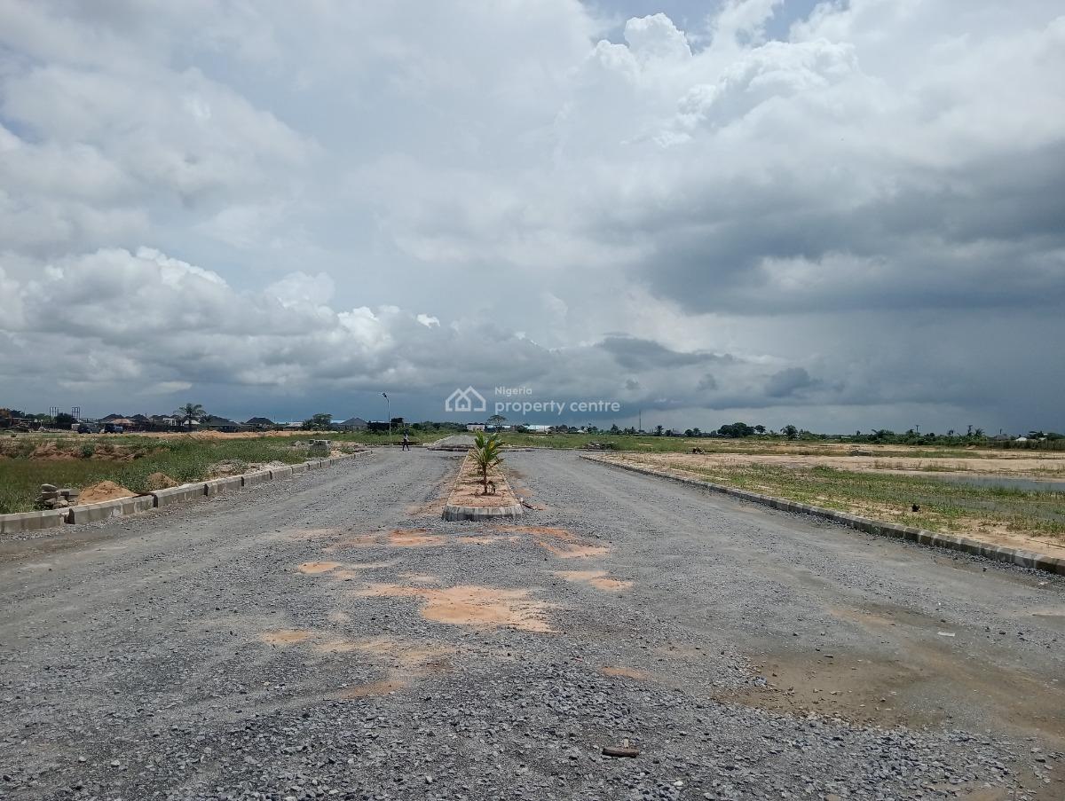 Buy and Build Land  at Makarios Luxury Place, Ibeju Lekki, Lagos, Aiyeteju, Before Eleko Junction, Lekki-epe Expressway, Eleranigbe, Ibeju Lekki, Lagos, Mixed-use Land for Sale