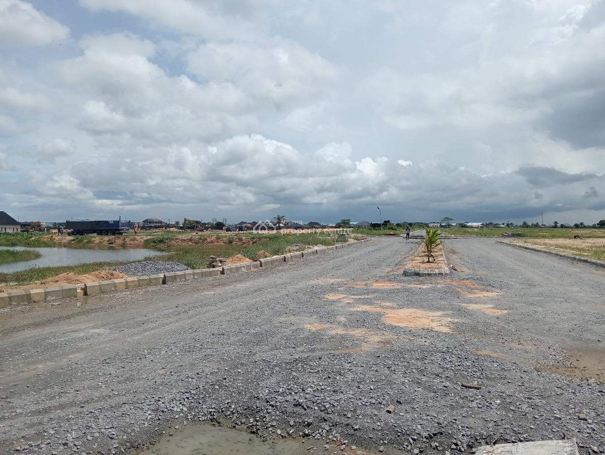 Buy and Build Land  at Makarios Luxury Place, Ibeju Lekki, Lagos, Aiyeteju, Before Eleko Junction, Lekki-epe Expressway, Eleranigbe, Ibeju Lekki, Lagos, Mixed-use Land for Sale