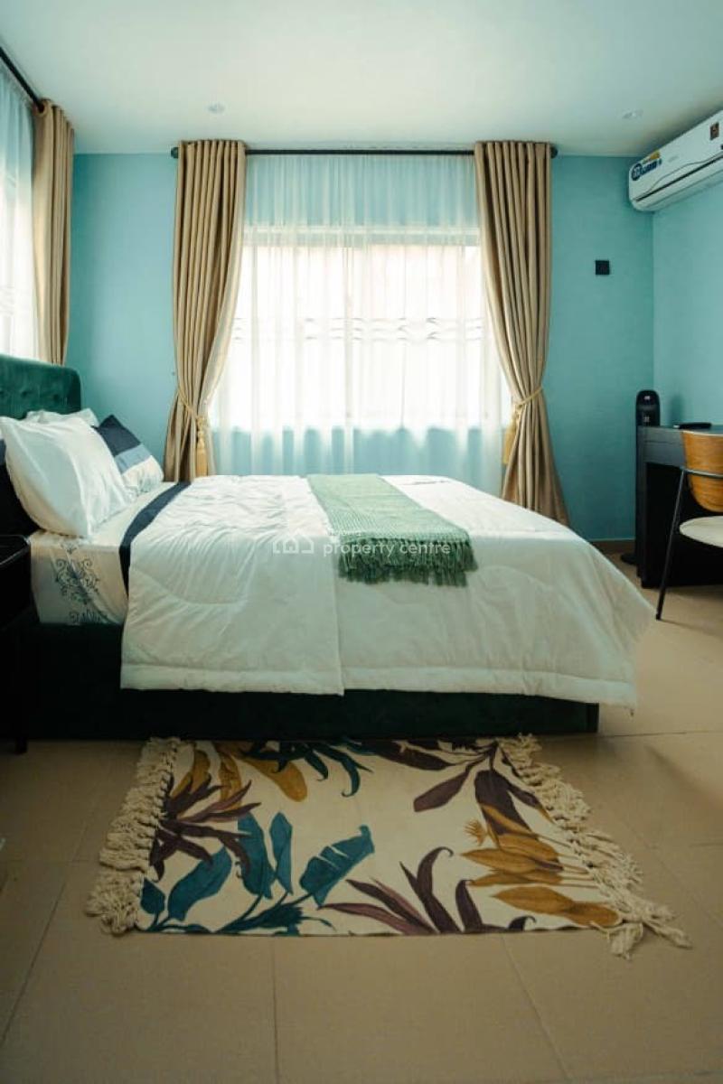 Modern 3-bedroom En-suite Apartment, Gbagada, Gbagada, Lagos, Flat / Apartment Short Let