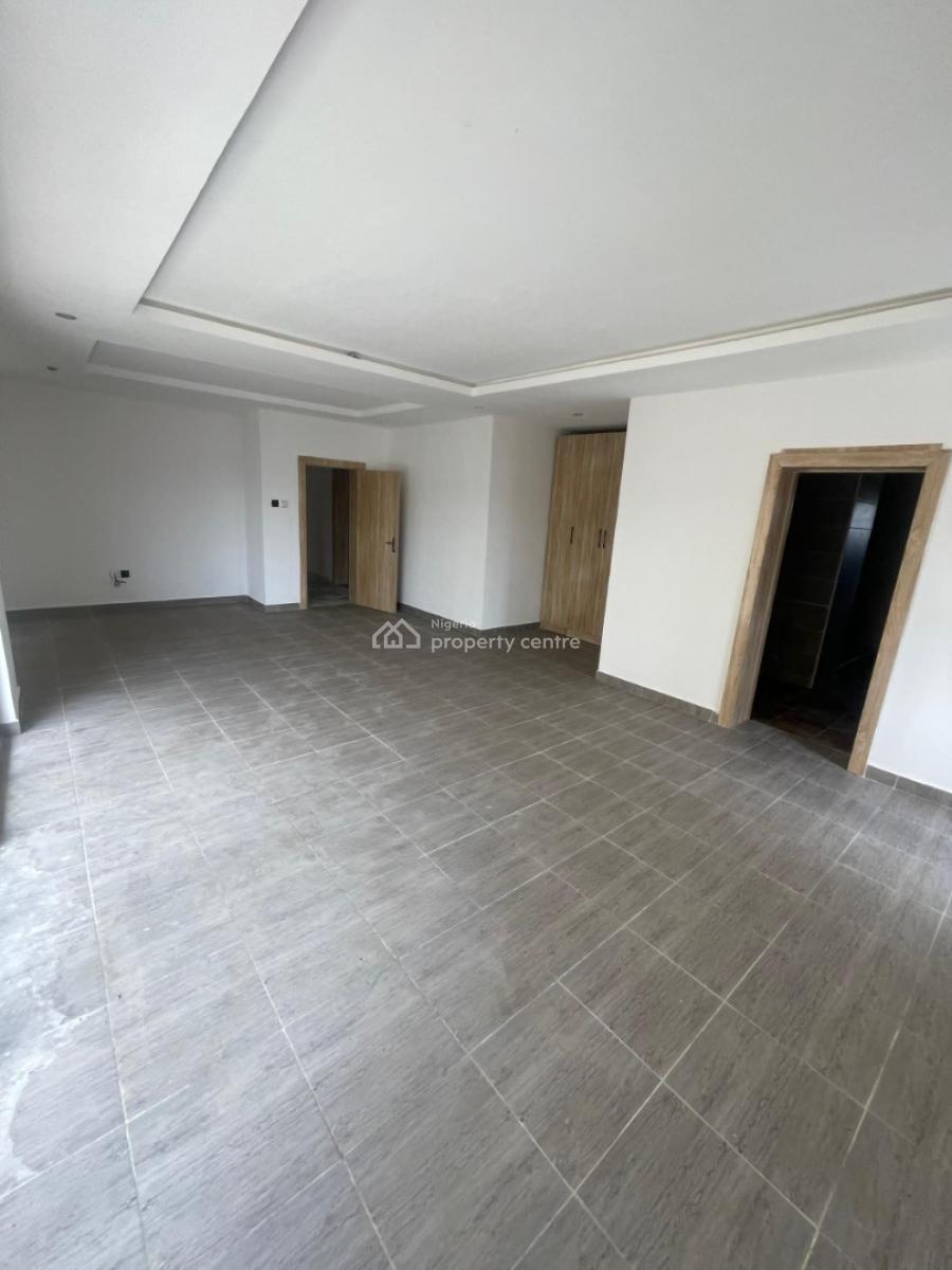 Spacious 4 Bedroom Terrace with Bq, Lekki Phase 1, Lekki, Lagos, Terraced Duplex for Rent