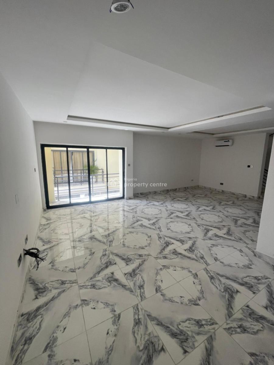Spacious 4 Bedroom Terrace with Bq, Lekki Phase 1, Lekki, Lagos, Terraced Duplex for Rent