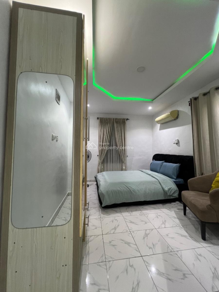 Decent Well Ventilated, Furnished and Serviced Studio Apartment, Jibowu, Yaba, Lagos, Self Contain (single Rooms) for Rent