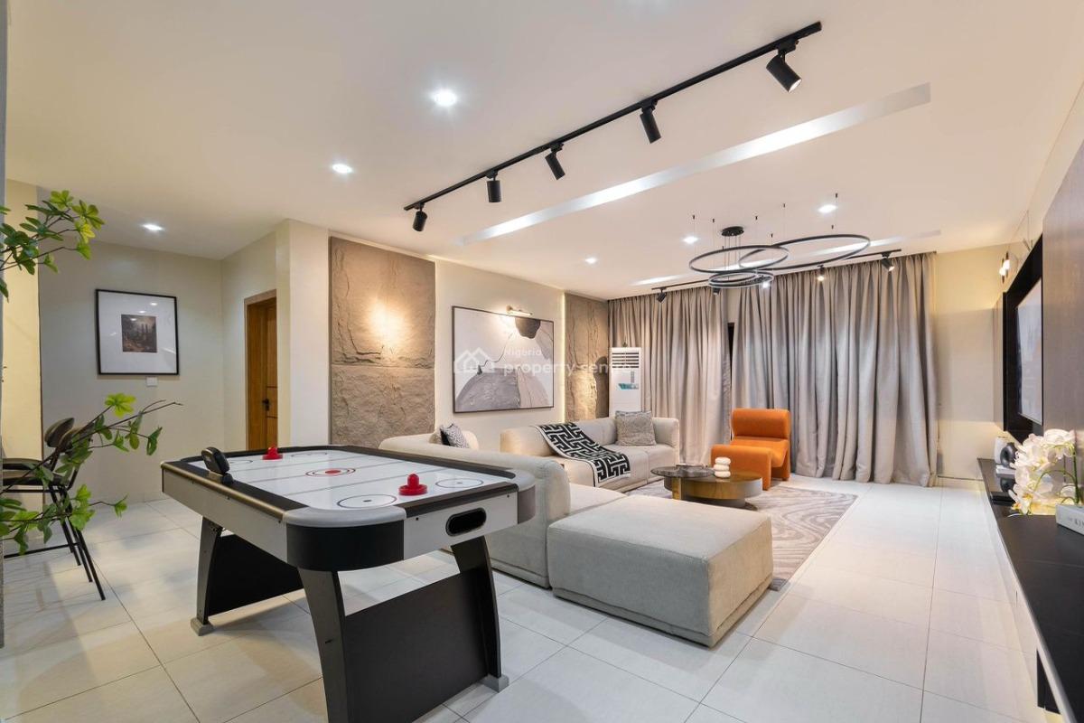 Luxury 2 Bedroom Apartment with Pool & Ps5, Balcony with City View, Air Hockey Game Available, Lekki Phase 1, Lekki, Lagos, Flat / Apartment Short Let