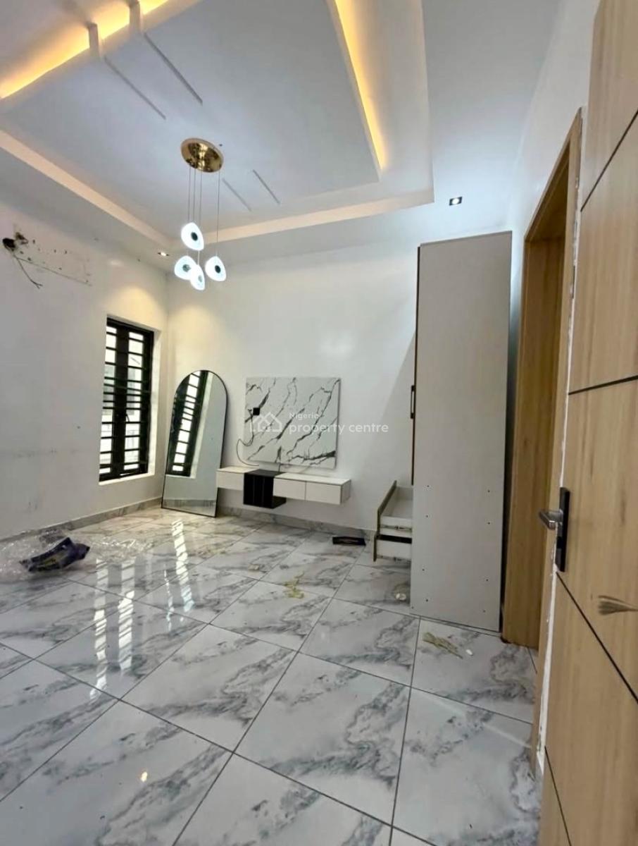 Beautiful 2 Bedroom Apartment with Swimming Pool, Ikate, Lekki, Lekki, Lagos, Flat / Apartment for Rent