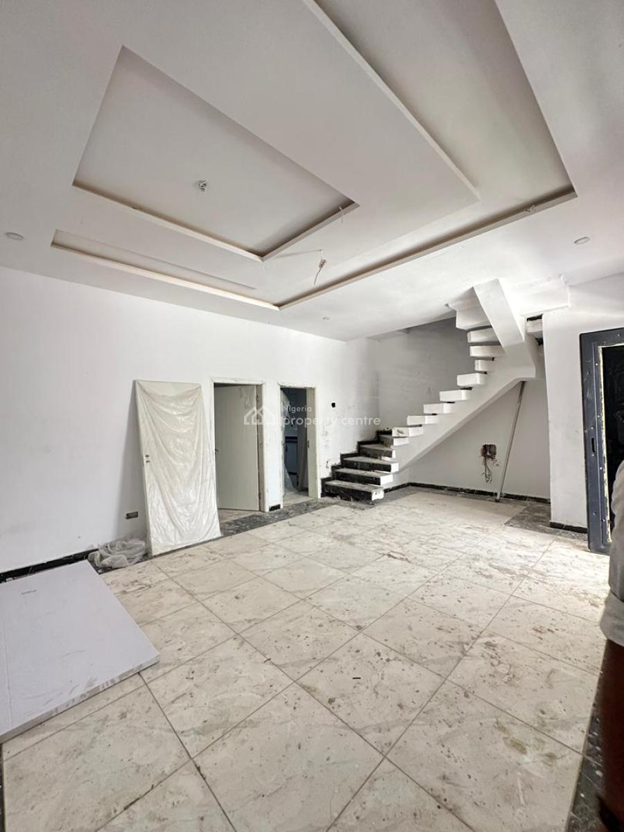 Spacious Luxury 3 & 4 Bedroom Terrace Duplex with Bq, Vgc, Lekki, Lagos, Terraced Duplex for Sale