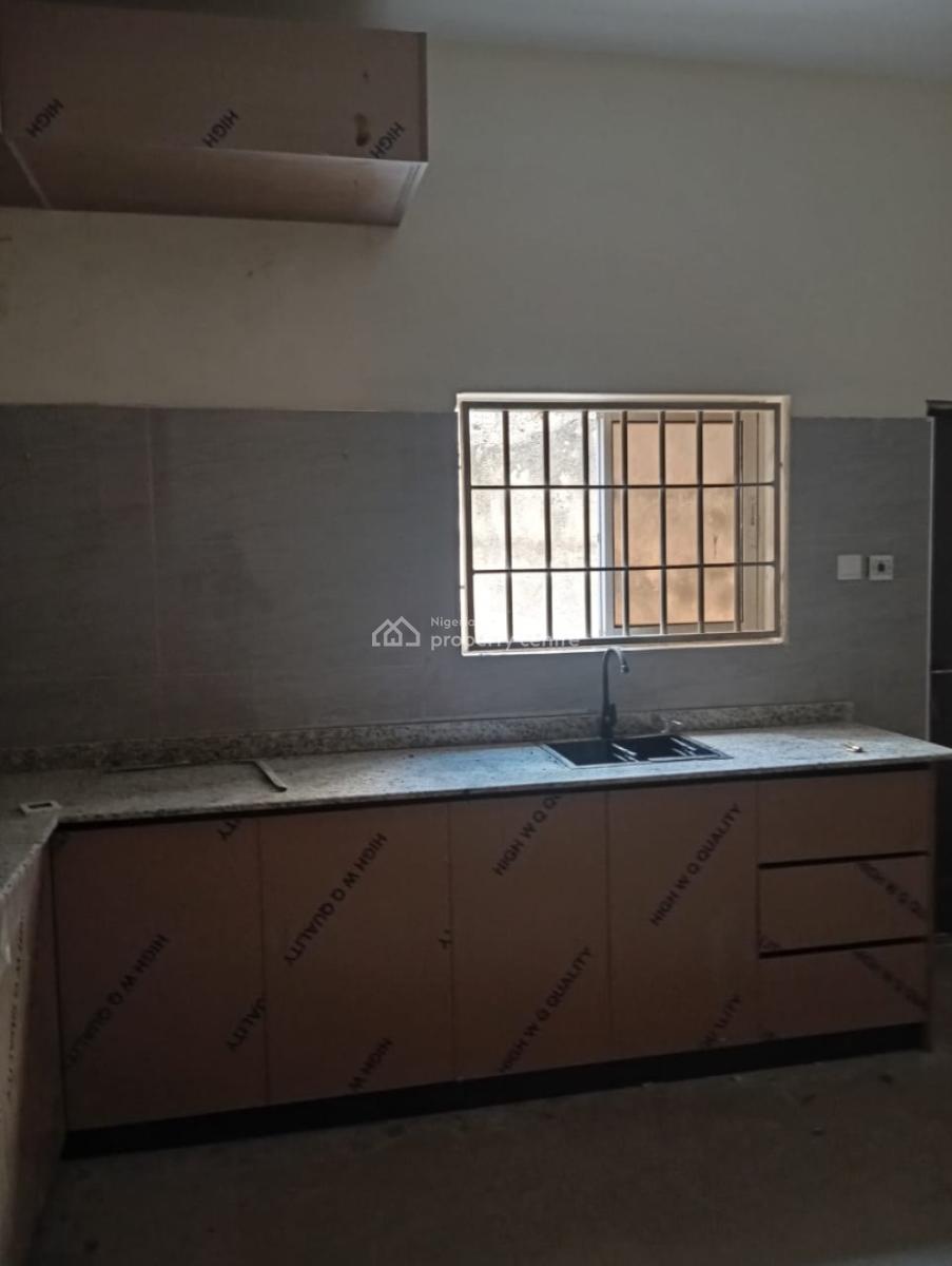 Spacious 5 Bedrooms Terraced Duplex with Bq, Guzape District, Abuja, Terraced Duplex for Rent
