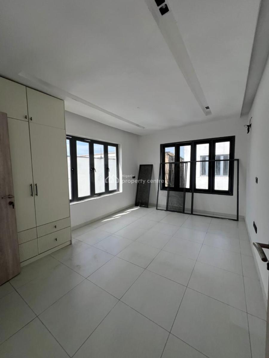 Spacious Massive Luxury 3bedroom Penthouse, Secure Estate Gbangala Ikate Lagos, Lekki, Lagos, Flat / Apartment for Rent