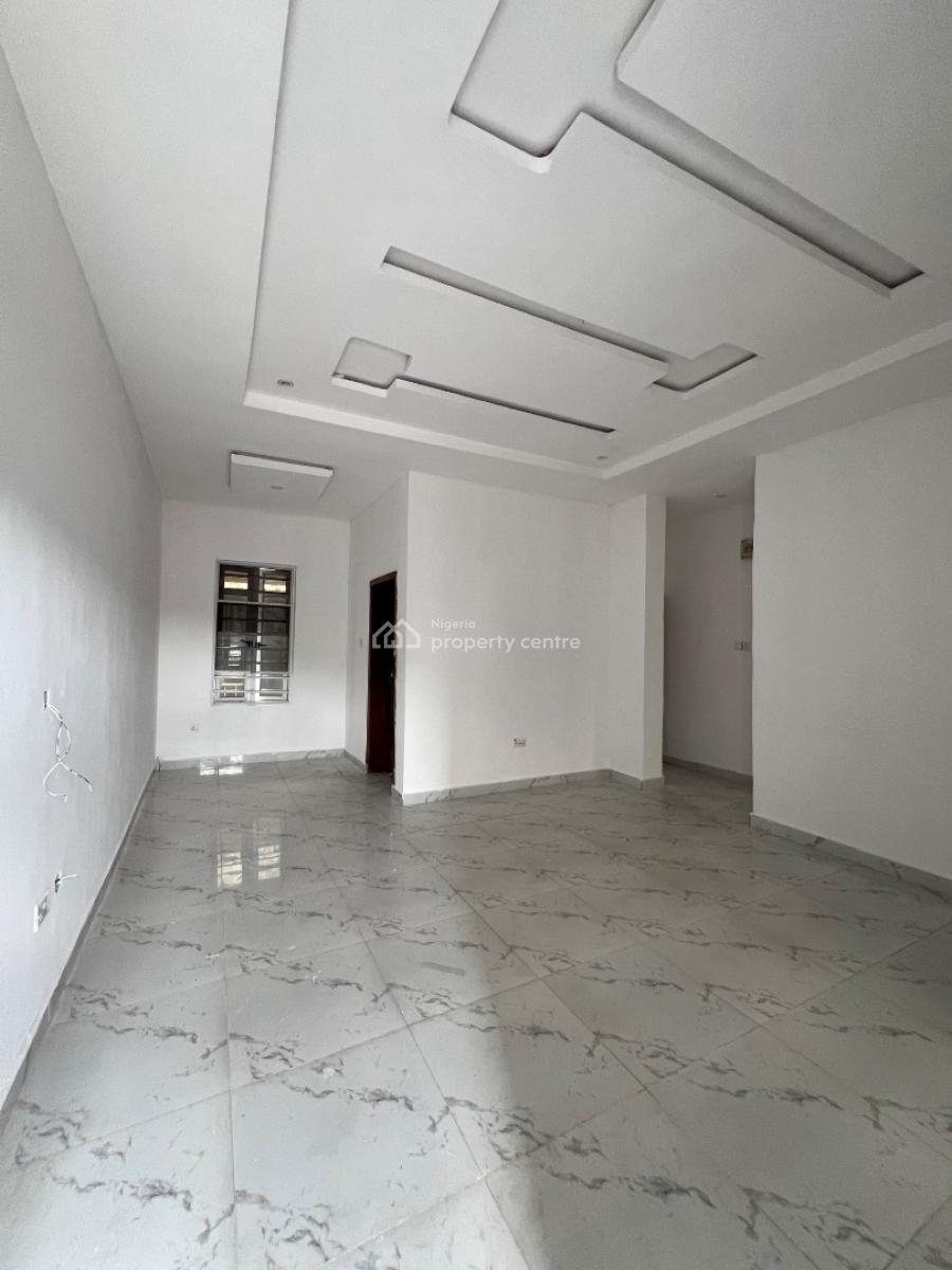Standard 2 Bedroom Apartment in a Secured Neighborhood., Ologufe Road, Awoyaya, Ibeju Lekki, Lagos, Flat / Apartment for Rent