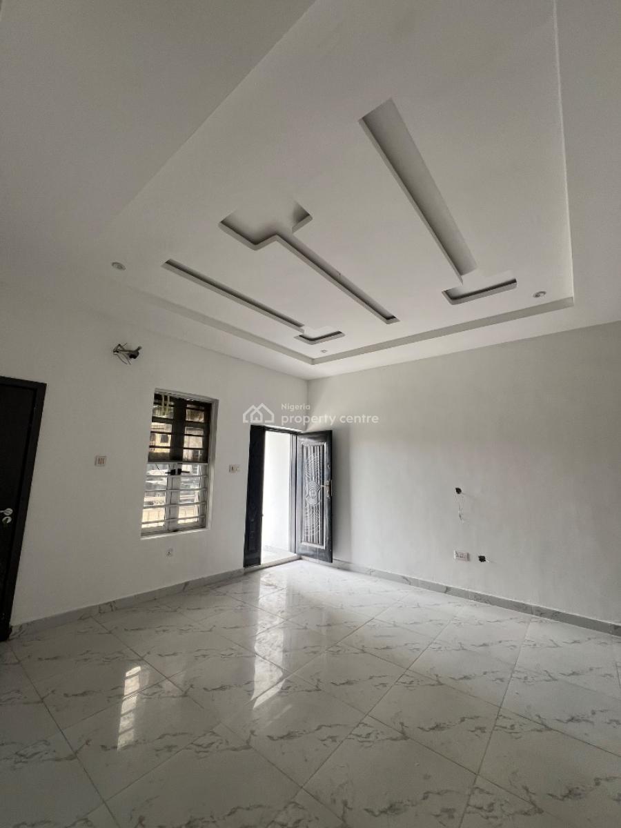 Standard 2 Bedroom Apartment in a Secured Neighborhood., Ologufe Road, Awoyaya, Ibeju Lekki, Lagos, Flat / Apartment for Rent