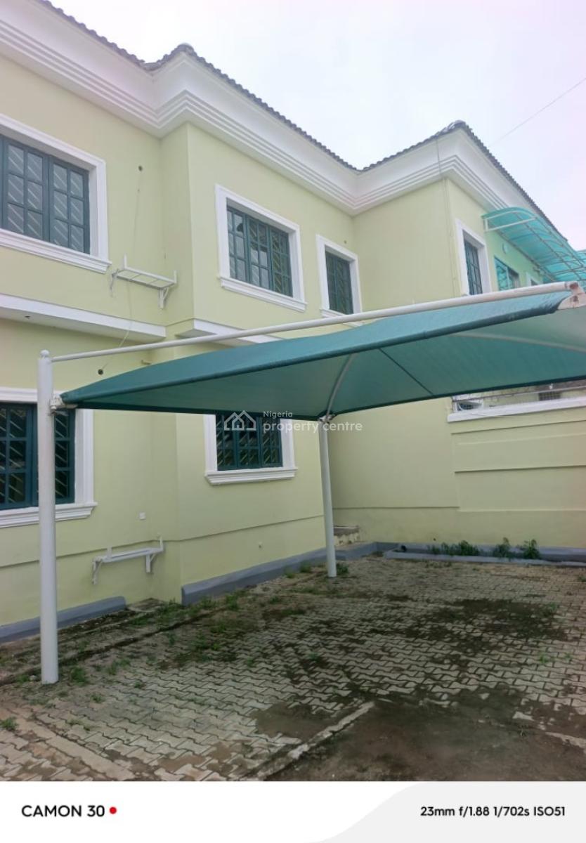 Well Renovated 4 Bedroom Semi Detach Duplex with  Bq at Magodo Ph1, Magodo Ph1 Gra, Gra Phase 1, Magodo, Lagos, Semi-detached Duplex for Rent