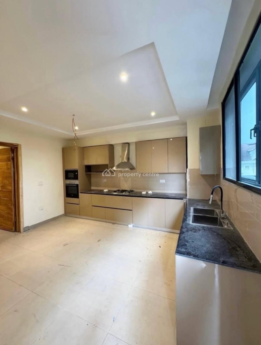 Brand New 3 Bedroom Apartment Available, Lekki Phase 1, Lekki, Lagos, Flat / Apartment for Rent