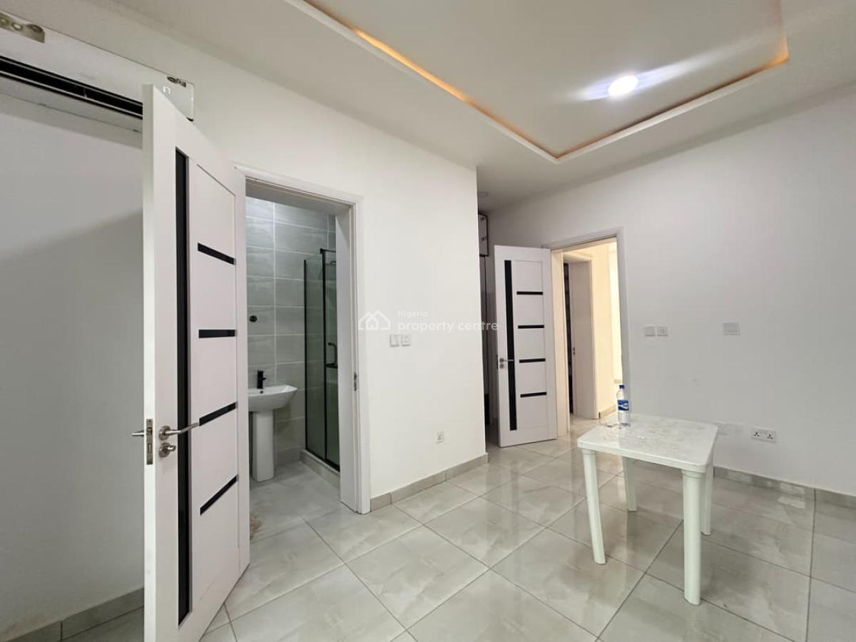 Newly 3 Bedroom Apartment Available, Lekki Phase 1, Lekki, Lagos, Flat / Apartment for Rent