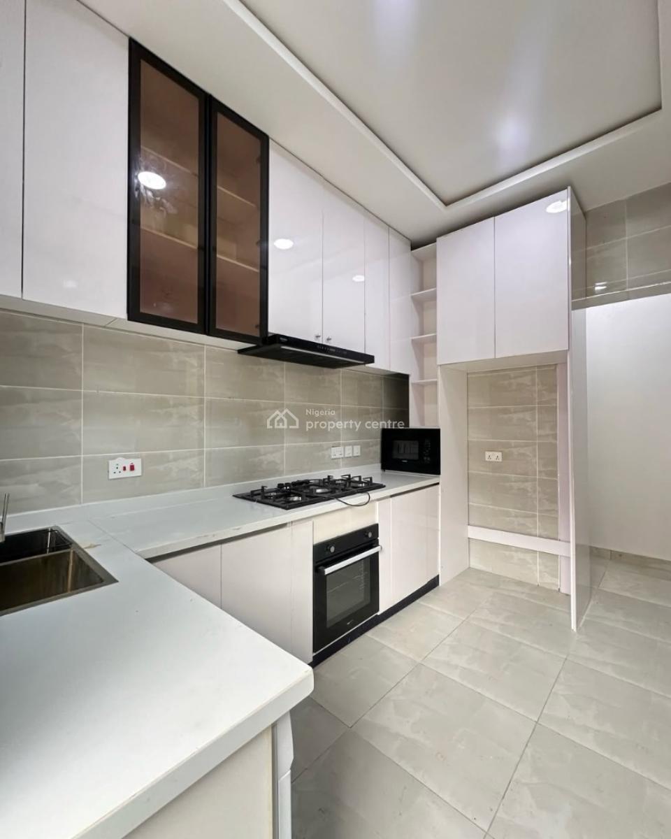 Newly 3 Bedroom Apartment Available, Lekki Phase 1, Lekki, Lagos, Flat / Apartment for Rent